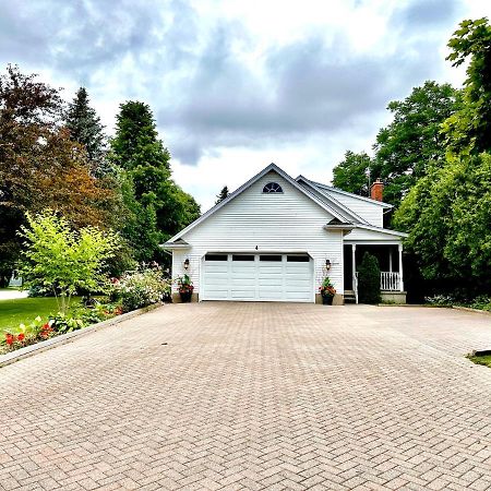 Settlers Suites Niagara-on-the-Lake Екстер'єр фото
