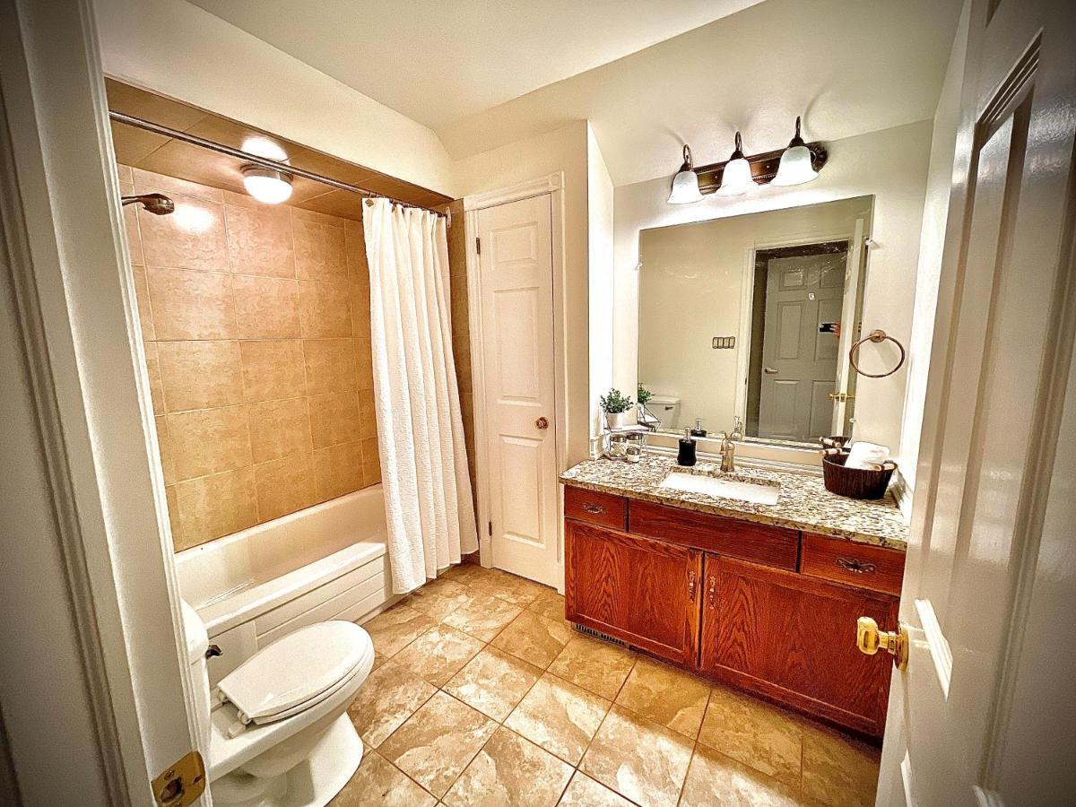 Settlers Suites Niagara-on-the-Lake Екстер'єр фото