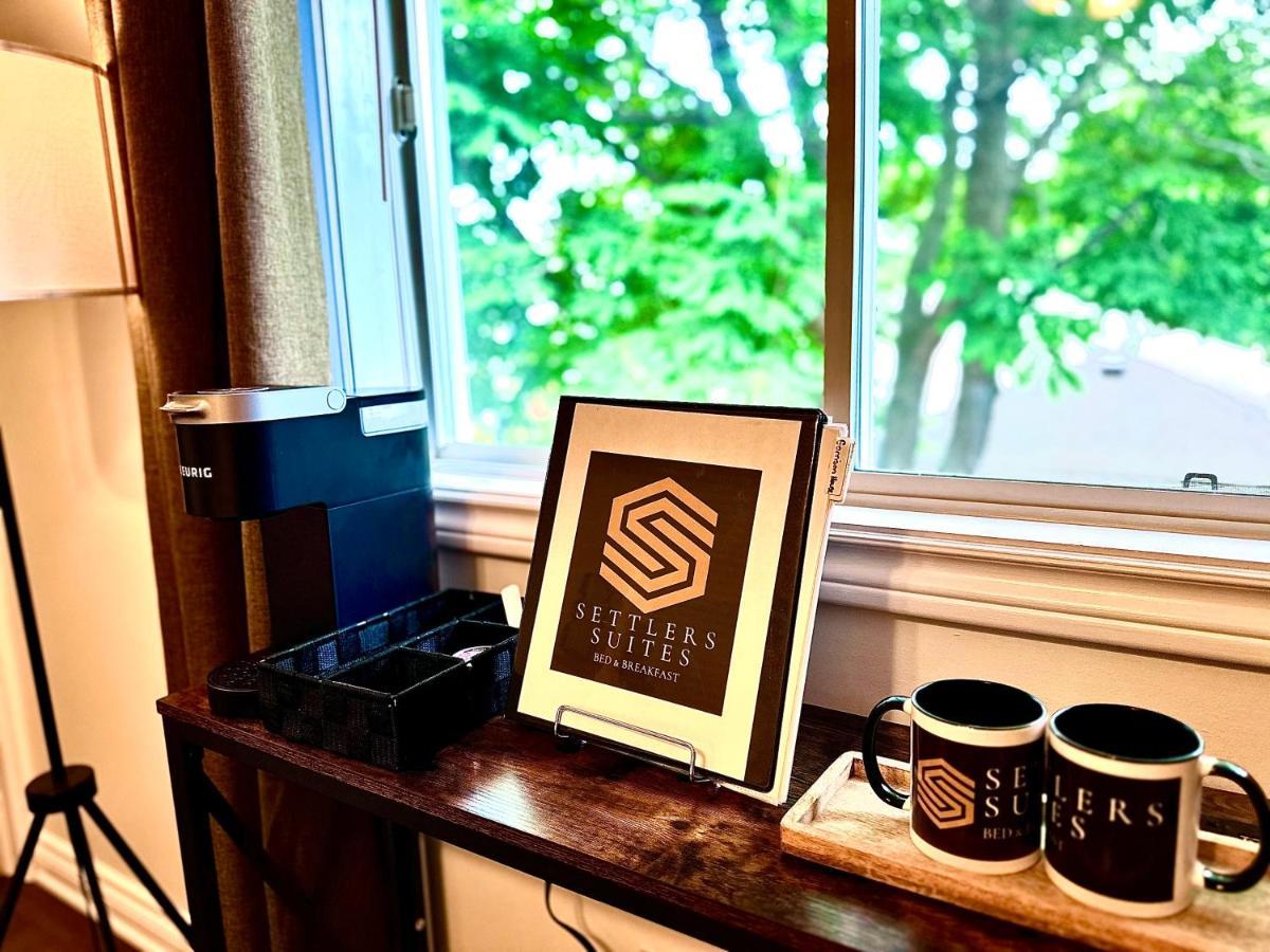 Settlers Suites Niagara-on-the-Lake Екстер'єр фото